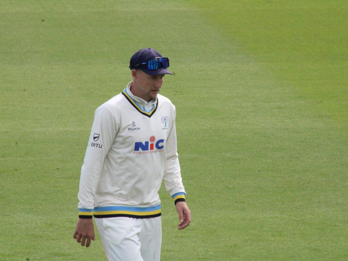Root’s brilliance leaves Sussex chasing game against Yorkshire – Day 1&nbsp;Report